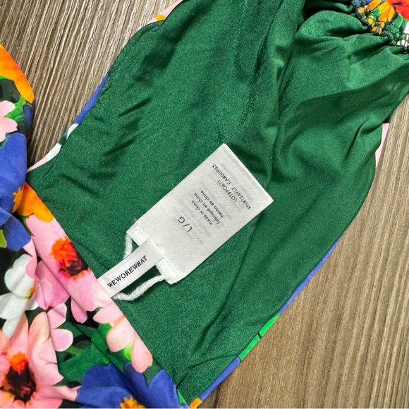 WEWOREWHAT BIKINI SHELL TOP LARGE - Picture 4 of 4